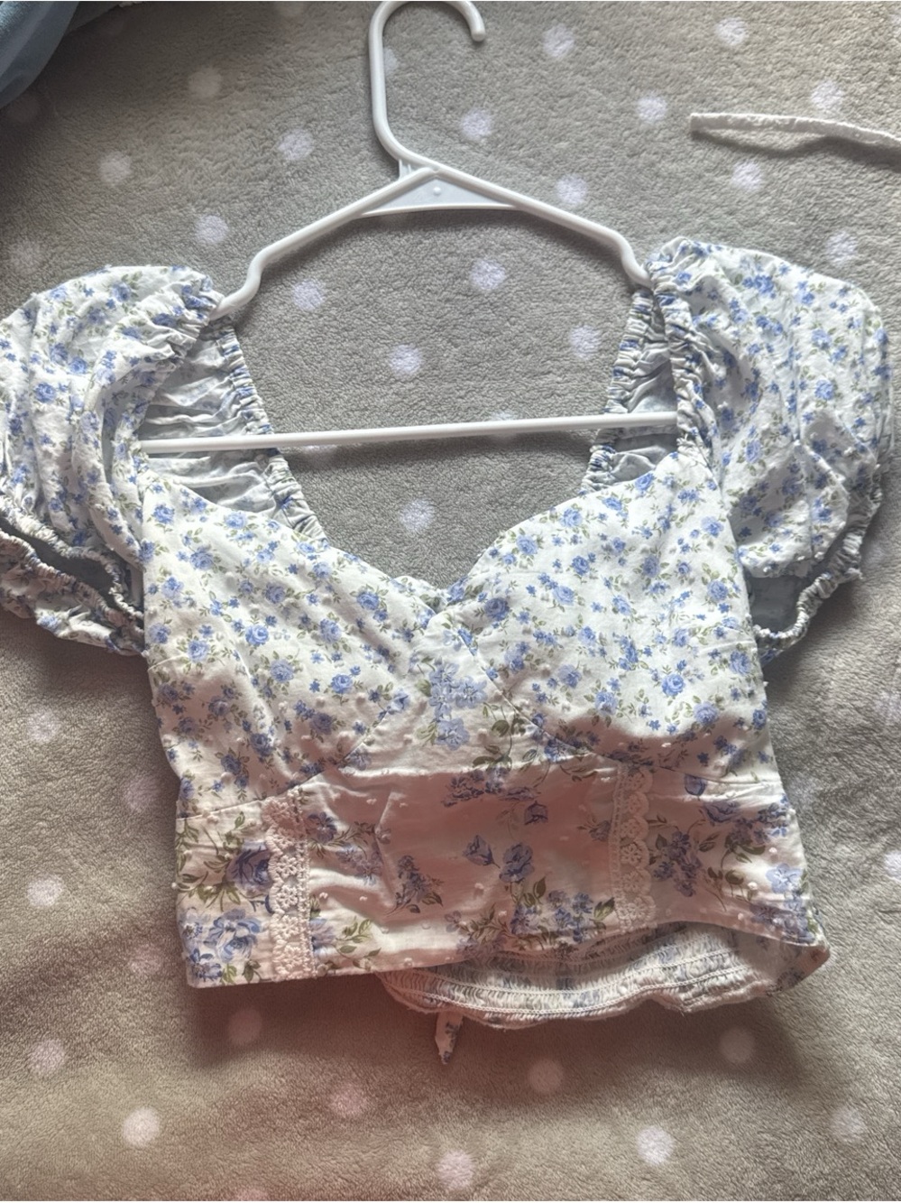 Altar'd State White Floral Puff-Sleeve Crop Top with Blue Flowers